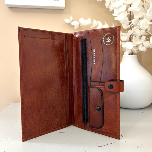 Vintage Leather Chequebook Wallet Made in Israel - Picture 4 of 13